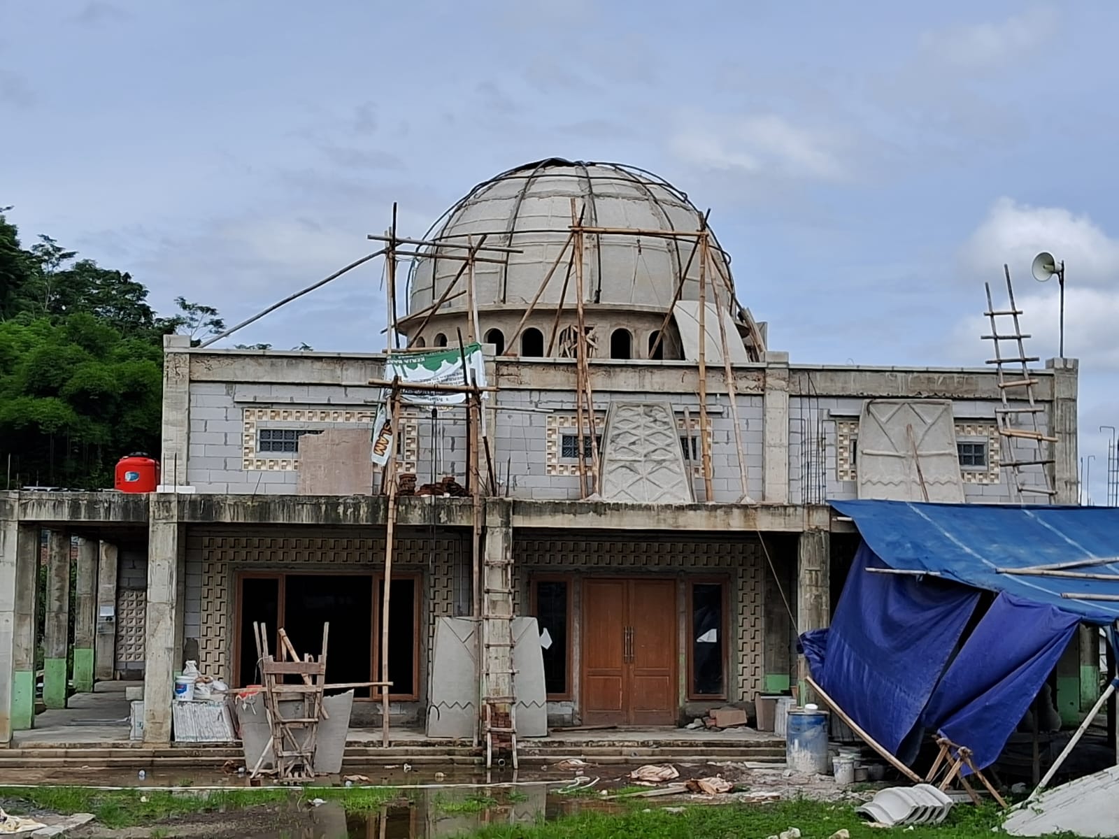kubah masjid almuhajirin bumi cempaka asri